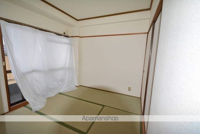 ロイヤル丸文の内装写真