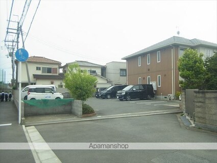 和歌山県和歌山市西庄[2LDK/54.91m2]の駐車場1