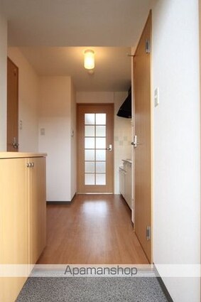 フォルテ山越[1K/32.42m2]の玄関