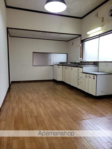高陵町5-31戸建の内装写真