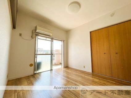 東一万ビル[1K/20m2]のリビング・居間