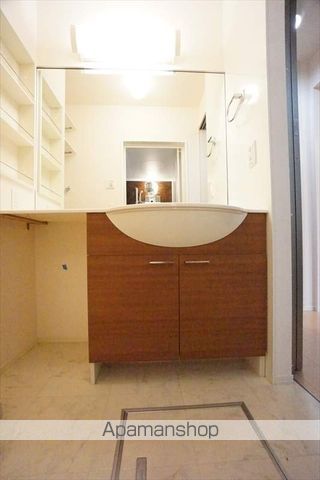 WISDOMの内装写真
