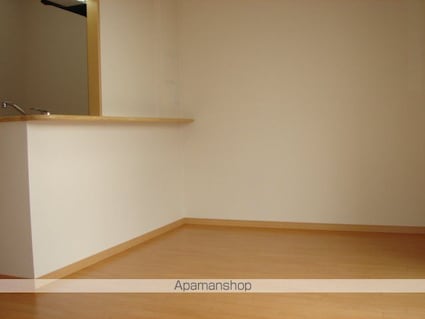 ＷＩＮＧＲＯＡＤ　Ⅲ　（ウイングロード）[1LDK/36m2]のリビング・居間