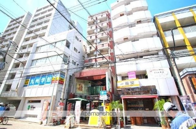 G−ONE西新IIの玄関写真