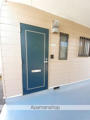 シティハイツ関園の玄関写真