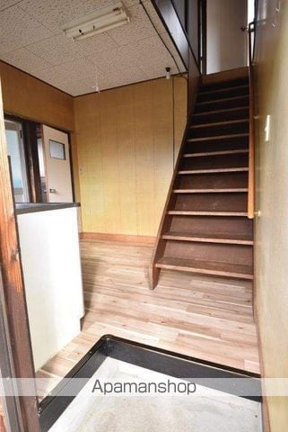 安芸高田市 2階建 築52年の内装写真