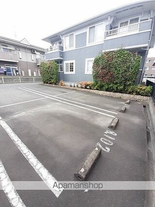 フローレンスⅡＢ[2LDK/58.48m2]の駐車場2