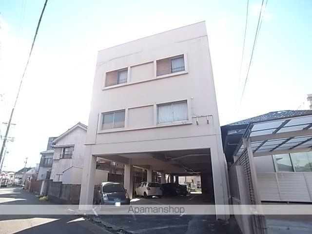 京第一マンションの外観写真