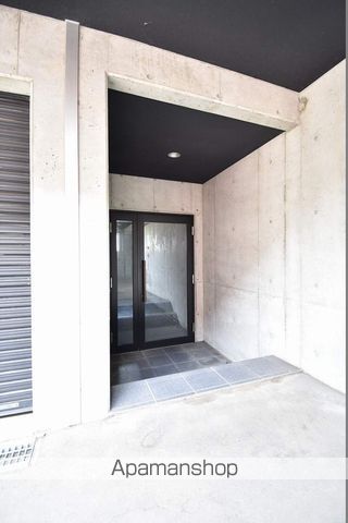 エルドラードウエストの玄関写真