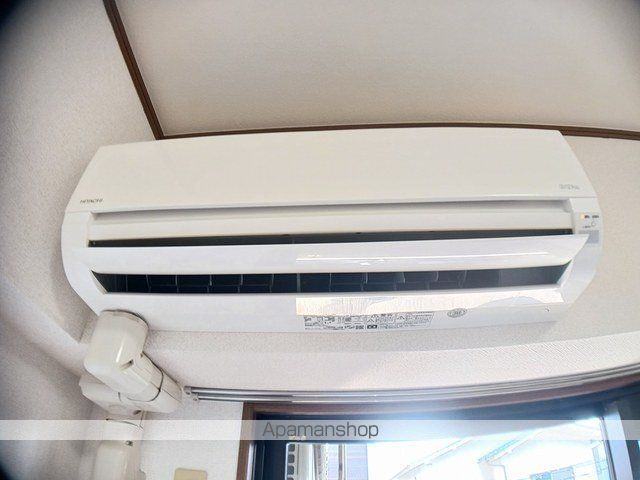 ダルウィニーの内装写真