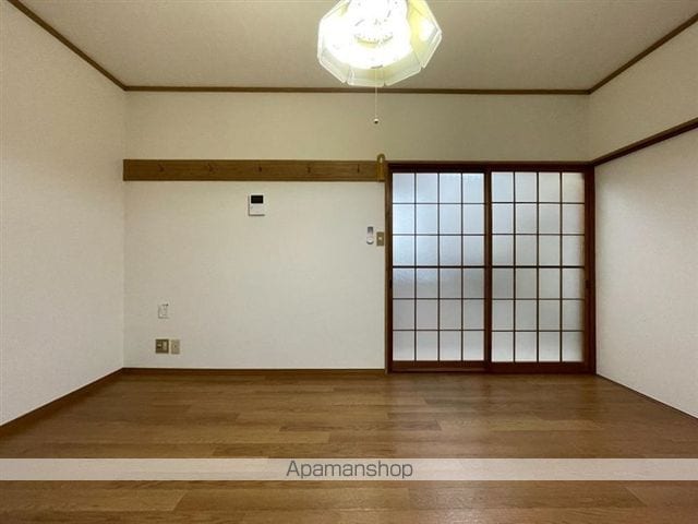 山岸ハイツの内装写真