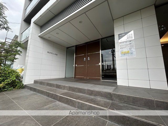 BLESS上池袋の玄関写真