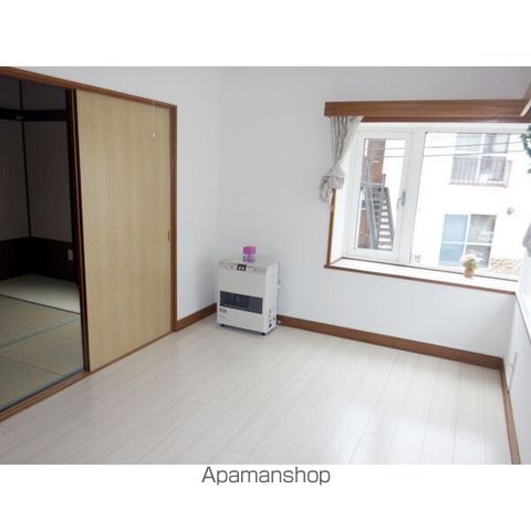 アルファワカヤマの内装写真