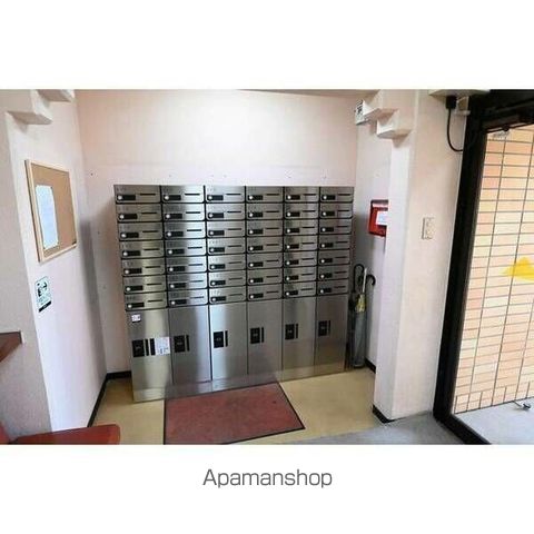 セントラルパレスの玄関写真
