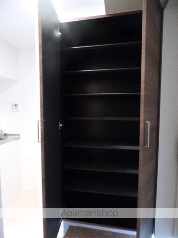 ラグゼ新大阪 イーストIの内装写真