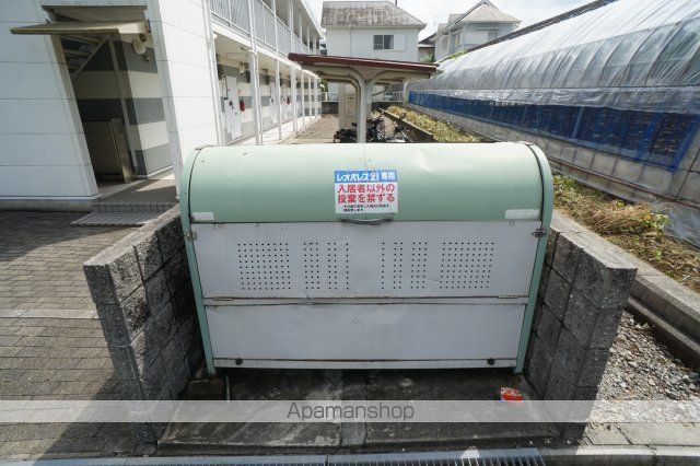 レオパレスYAMADAthreeの内装写真