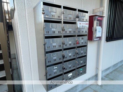 滋賀県湖南市石部西１丁目[3DK/57.78m2]のエントランス3