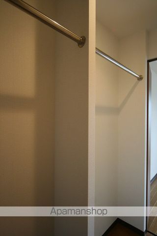 フローライト蛍池の内装写真