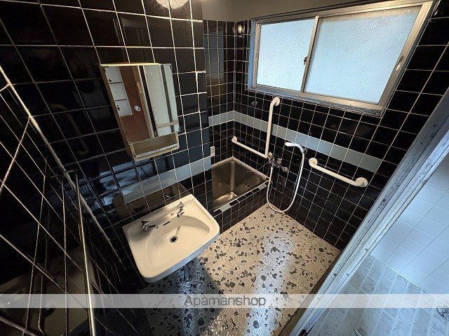己斐上1丁目戸建ての内装写真