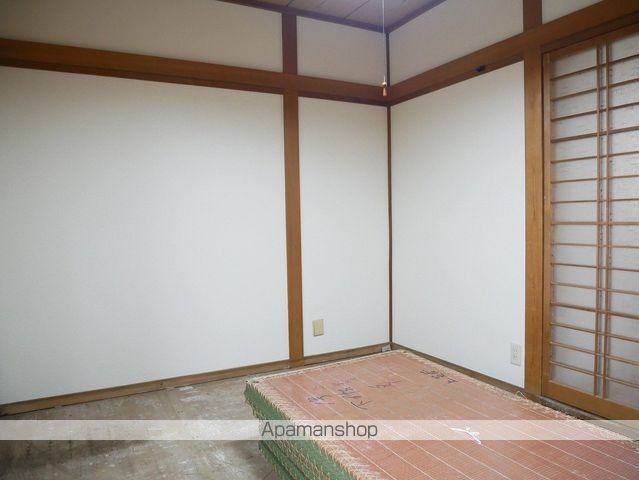 上賀茂葵之森町貸家の内装写真