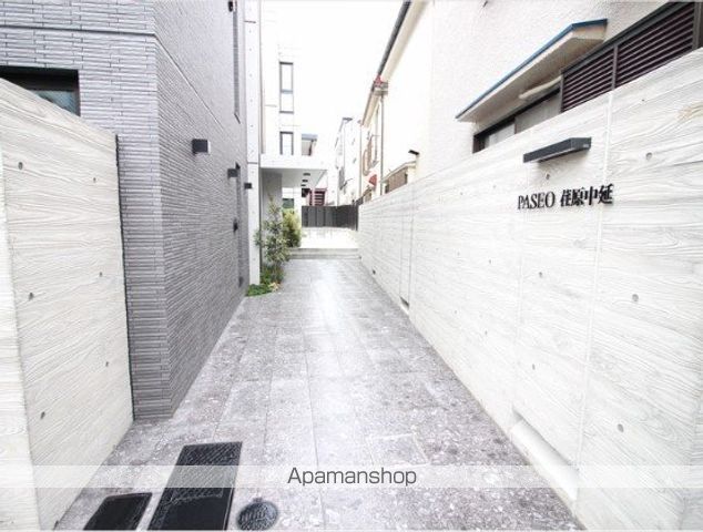 PASEO荏原中延の玄関写真