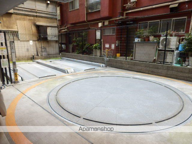 プラウドフラット浅草駒形の玄関写真