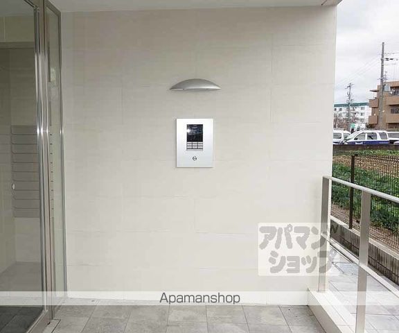 GLANZ京都南の玄関写真
