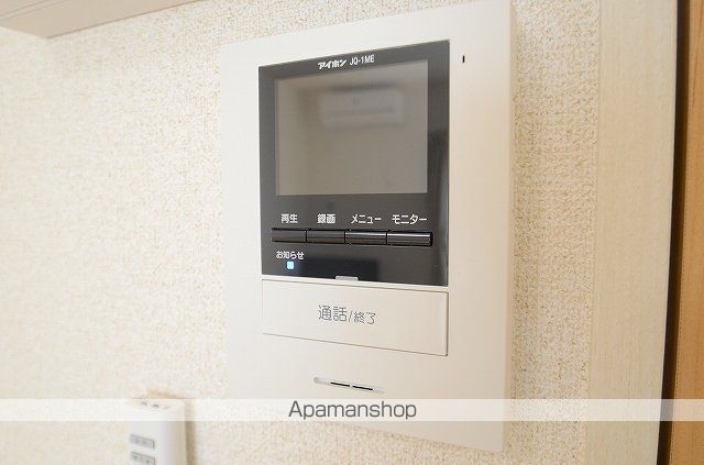 クレイノミュートス テセラIIの内装写真