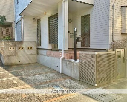 玉川台戸建[3LDK/94.5m2]のエントランス