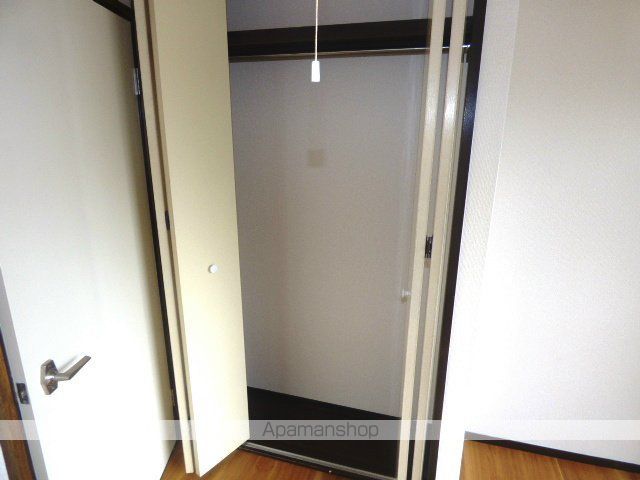 ニッサンビルの内装写真