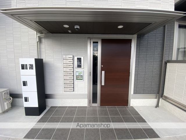 ヴィクトワールIIの玄関写真