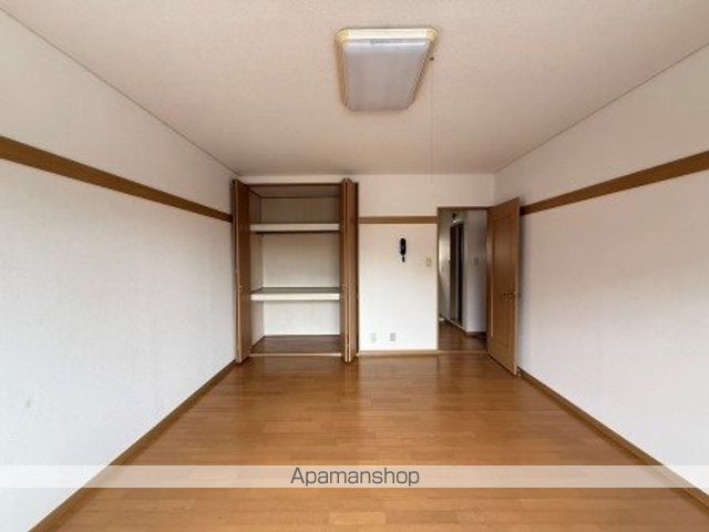 レジデンス中山IVの内装写真