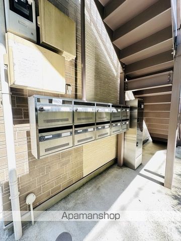 コルモ上大岡の玄関写真