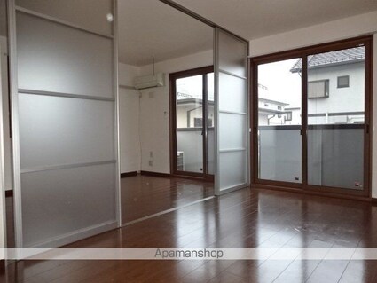 東京都昭島市上川原町３丁目[1LDK/45.04m2]のリビング・居間