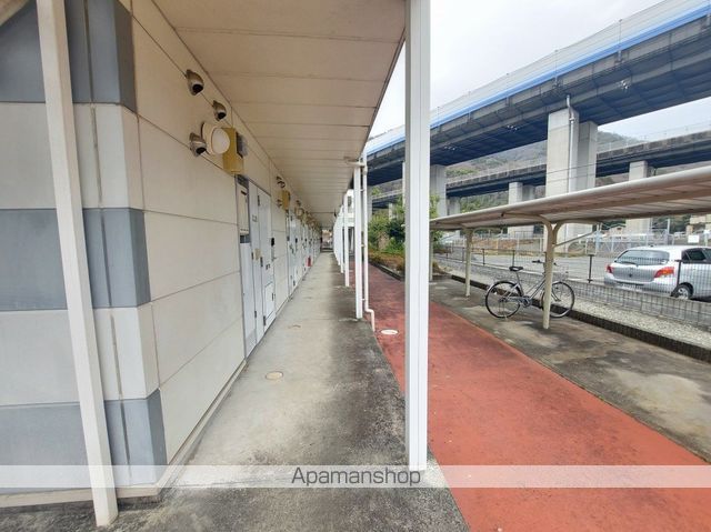 レオパレスサニーハイツの玄関写真