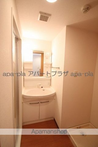 ルネス カトレアコートの内装写真