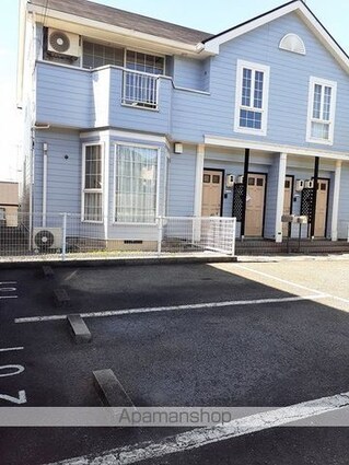 ゴールドクレスト藤井[2LDK/53.51m2]の駐車場