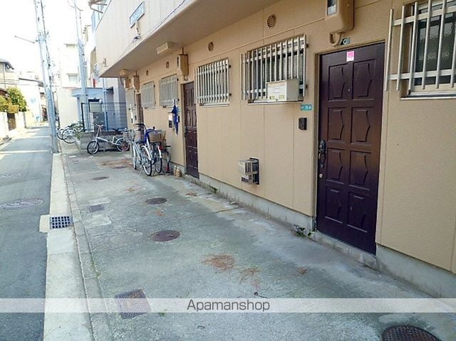 クローバーハウスの玄関写真