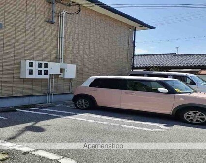 ジェルメ　フルール[2LDK/58.52m2]の駐車場1