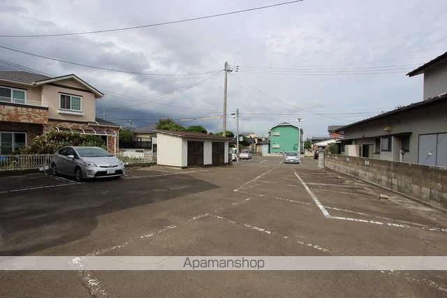 ホワイトコーポ大代2号棟の外観写真
