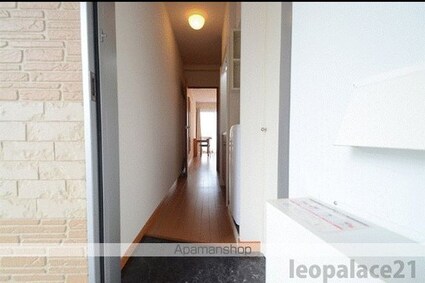 レオパレスエクレール松山[1K/22.35m2]のバルコニー