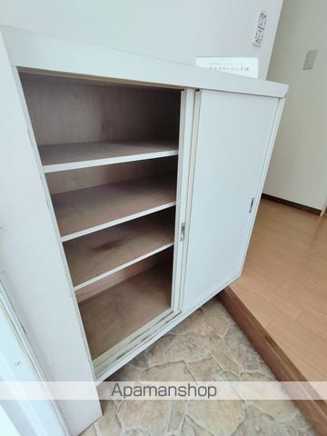 ホワイティ沙羅C棟の内装写真