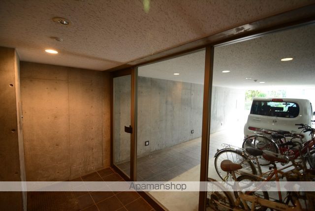 ソレイユ平岸の玄関写真
