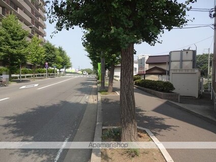 エバーグリーン桜川[2LDK/57.42m2]の周辺2