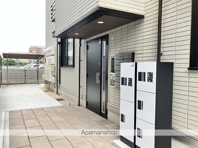DーROOM板付の玄関写真