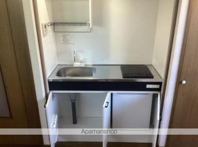 ダイアパレス中央町 402号の内装写真