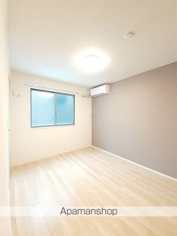 ＩＲいしかわ鉄道 小松駅 バス乗車時間：15分 最寄りバス停で下車 徒歩5分 2階建 築4年の内装写真