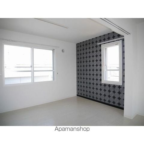 CURTIS HASSAMUの内装写真