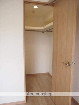 ルーブル中野本町[1K/25.51m2]の収納