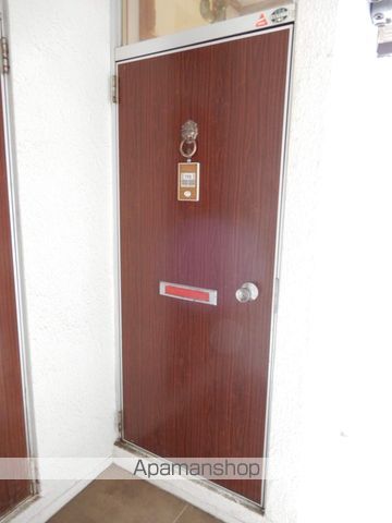 マクセル35 100の玄関写真
